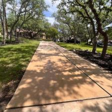 Expert Driveway Cleaning in San Antonio TX 1